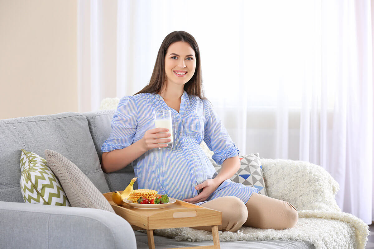 Hướng dẫn cách uống sữa bầu cho mẹ trong suốt thai kỳ