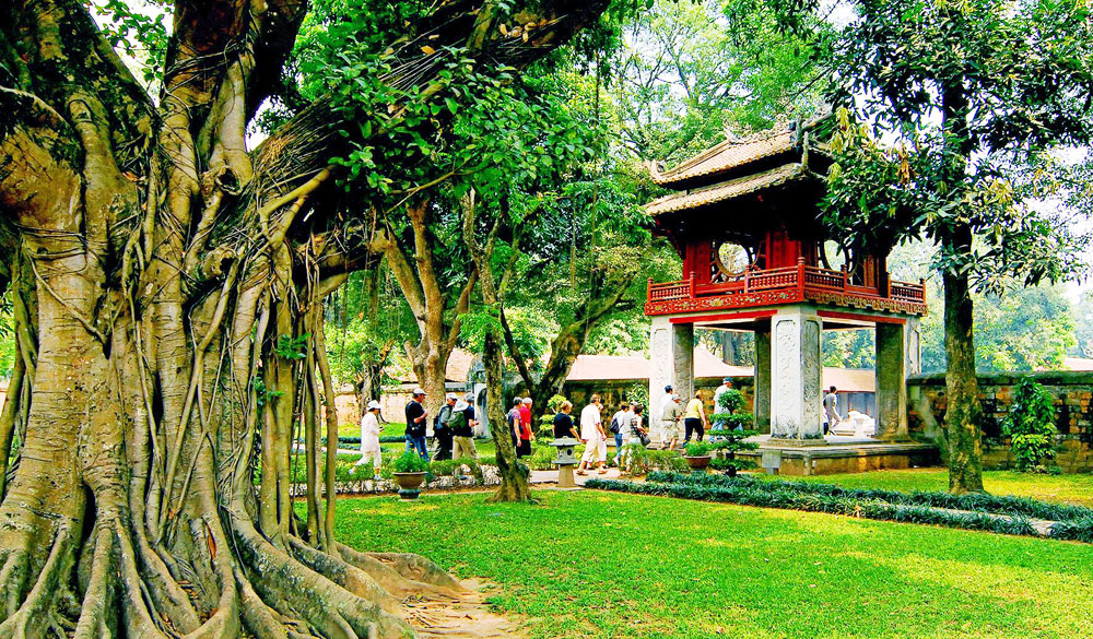 Những Địa điểm vui chơi mùa hè ở Hà Nội- Văn Miếu – Quốc Tử Giám